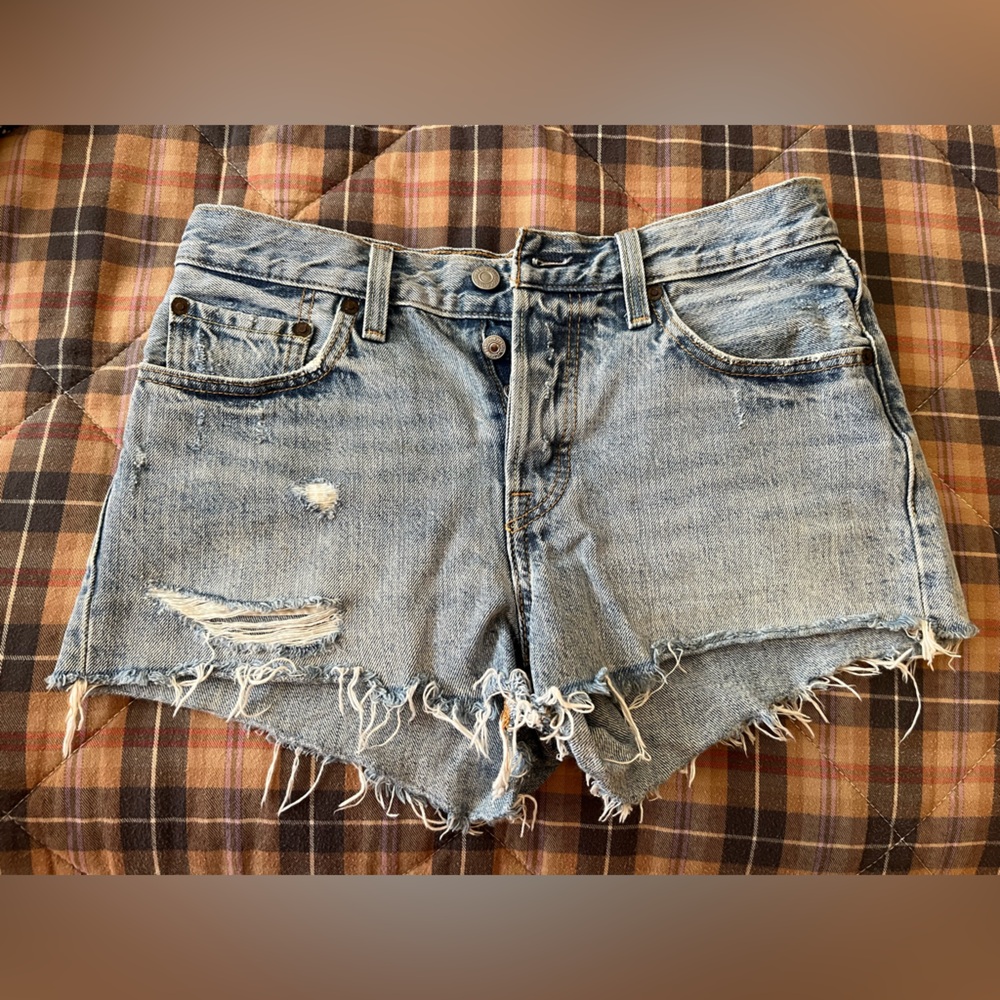 Levi’s 501 button fly Jean shorts